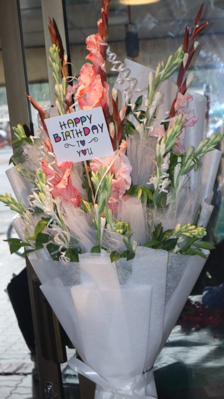 Pink Glad Bouquet With Net (Happy Birthday To You)