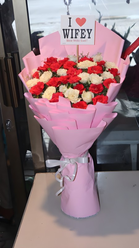 Red Rose & White Glad Bouquet (I Love Wifey)